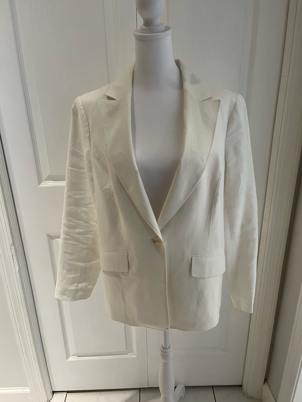 Chico’s Women's White Linen Single-Button Blazer Jacket